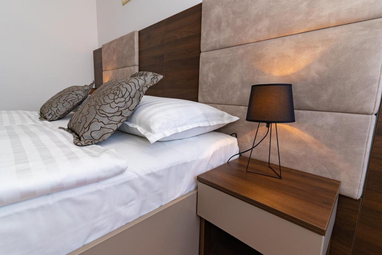 Artearia Hotel Bjelovar Exterior photo
