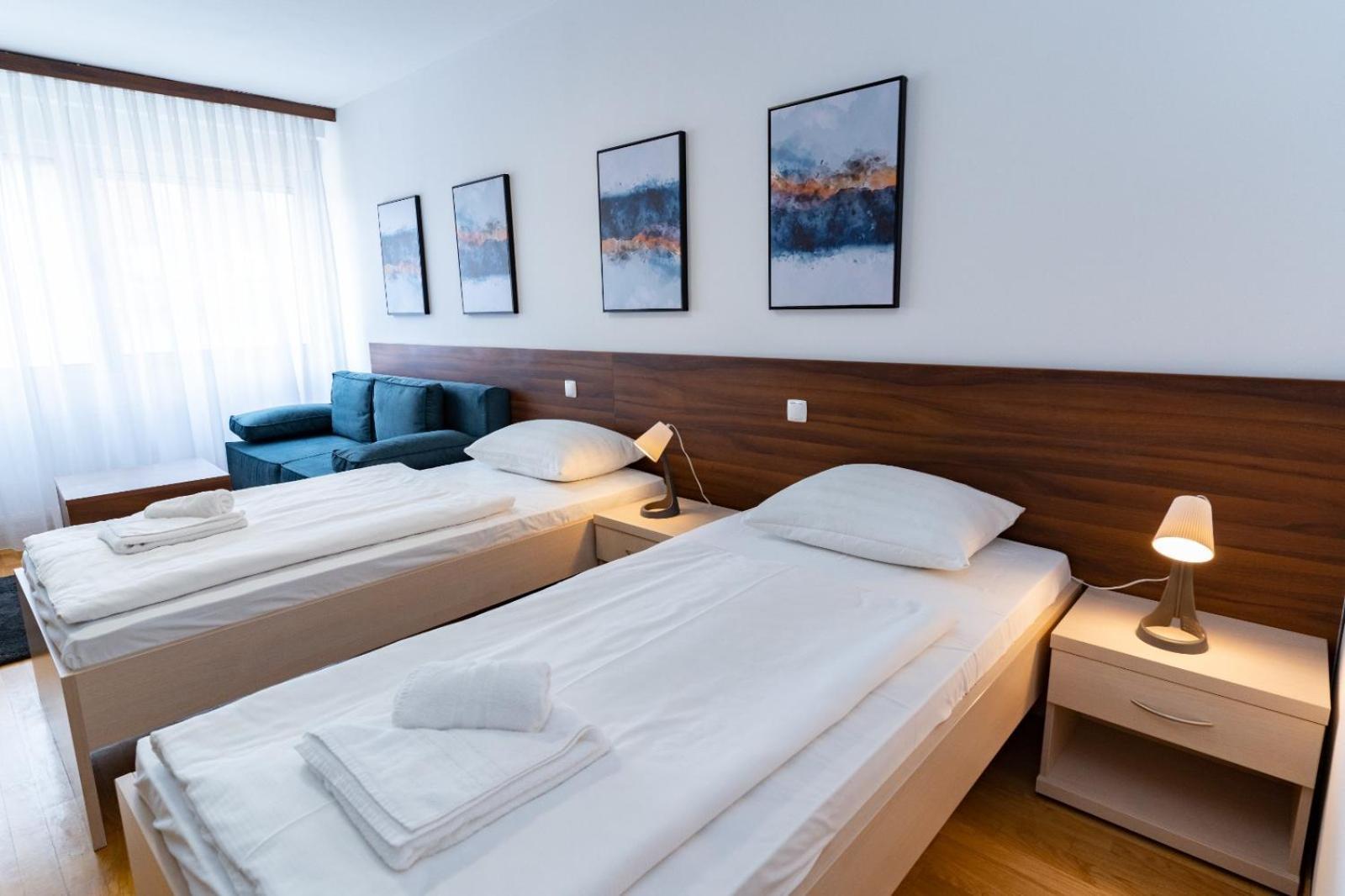 Artearia Hotel Bjelovar Exterior photo