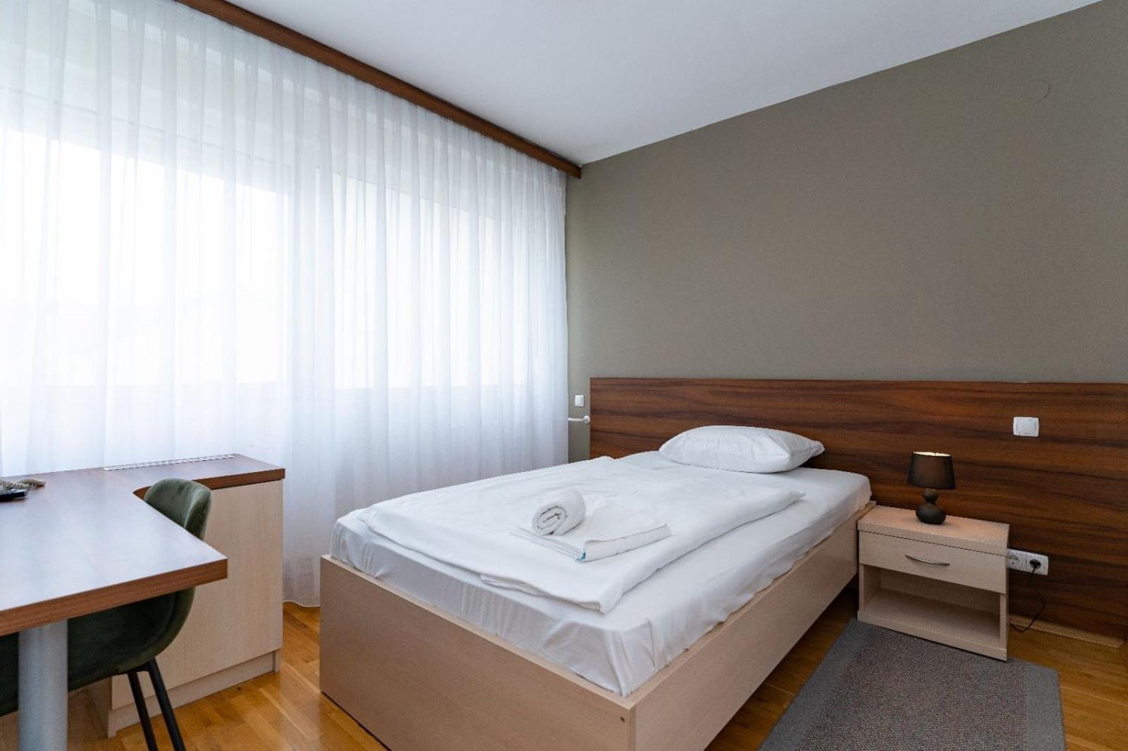 Artearia Hotel Bjelovar Exterior photo